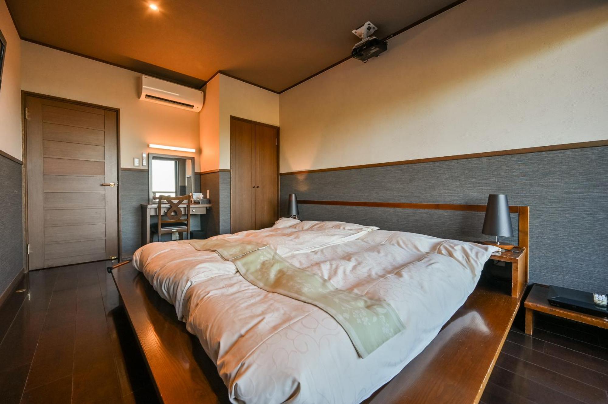 Hotel Kaze no Tani no Iori Gamagori Exterior foto