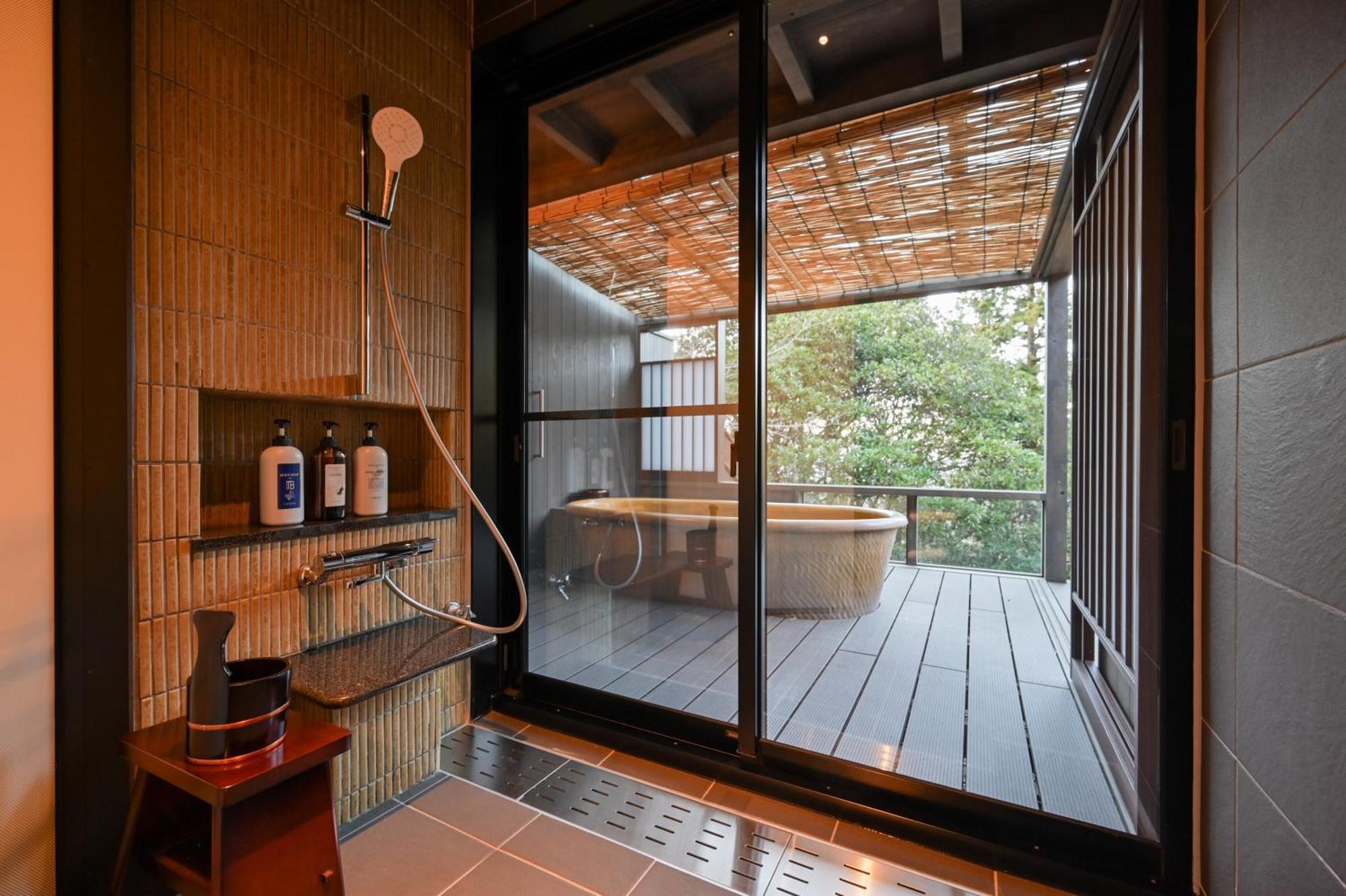 Hotel Kaze no Tani no Iori Gamagori Habitación foto